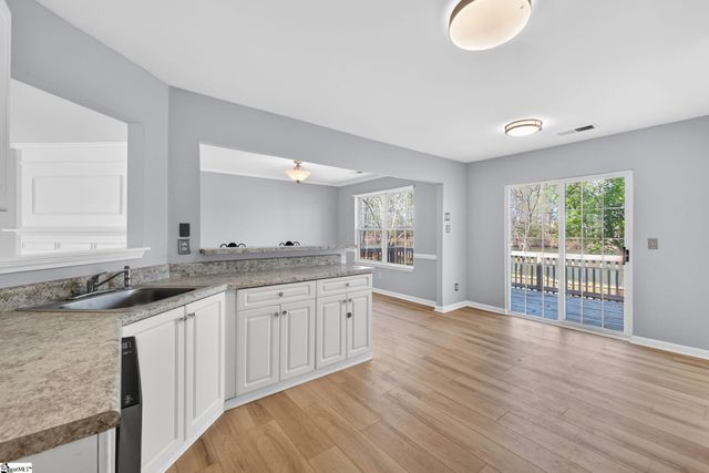 507 Fairview Lake Way, Simpsonville, SC 29680