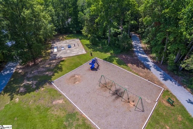 507 Fairview Lake Way, Simpsonville, SC 29680