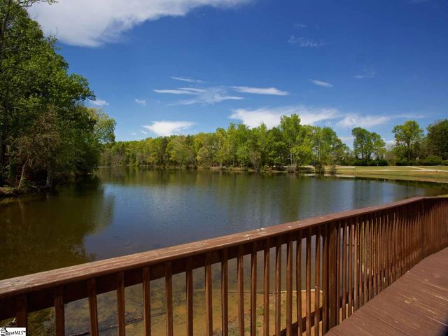 507 Fairview Lake Way, Simpsonville, SC 29680