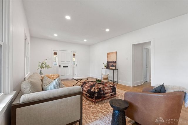 805 E Linden Avenue, Miamisburg, OH 45342