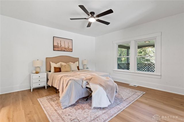 805 E Linden Avenue, Miamisburg, OH 45342