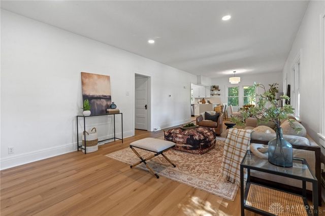 805 E Linden Avenue, Miamisburg, OH 45342