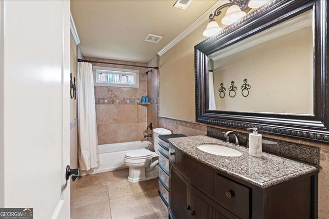 120 Fernwood Drive, Woodstock, GA 30188