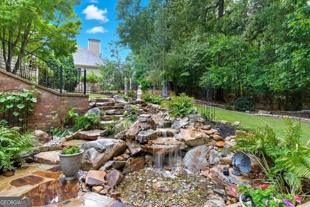 120 Fernwood Drive, Woodstock, GA 30188