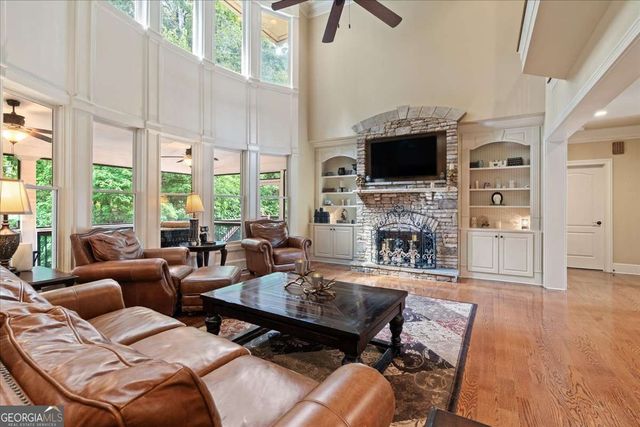 120 Fernwood Drive, Woodstock, GA 30188