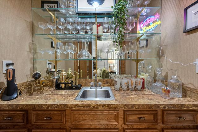 3021 Club Hill Drive, Garland, TX 75043