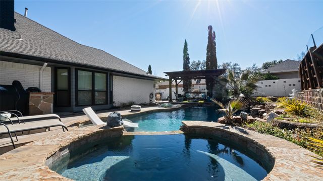 3021 Club Hill Drive, Garland, TX 75043