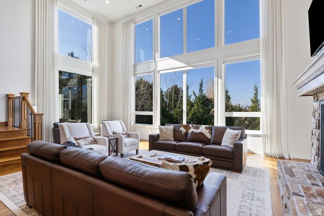 8330 S DANISH RD, Cottonwood Heights, UT 84093