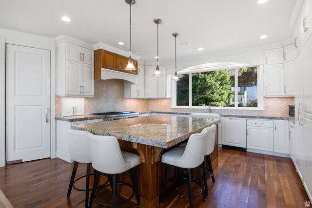 8330 S DANISH RD, Cottonwood Heights, UT 84093