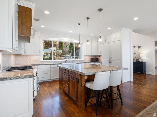 8330 S DANISH RD, Cottonwood Heights, UT 84093