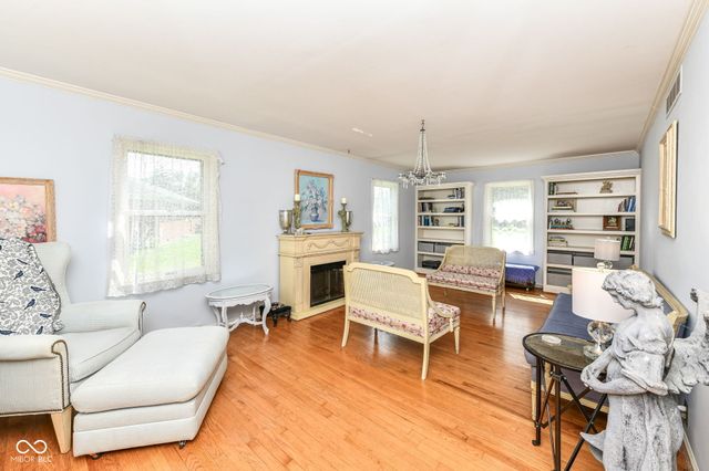 7138 Moorgate Road, Indianapolis, IN 46250