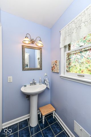 7138 Moorgate Road, Indianapolis, IN 46250