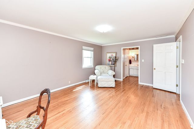 7138 Moorgate Road, Indianapolis, IN 46250