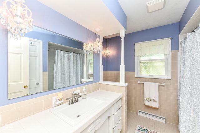 7138 Moorgate Road, Indianapolis, IN 46250