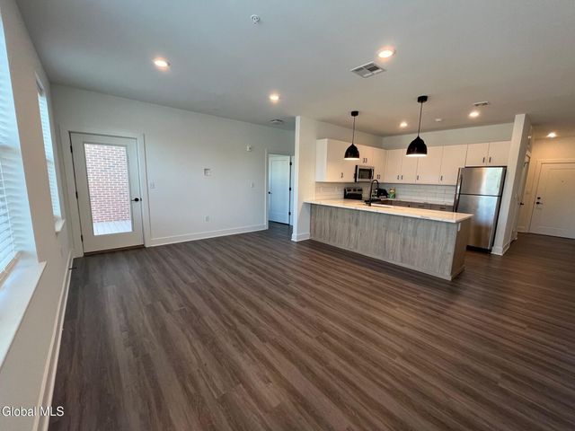 1 Town Center Drive Turnpike 204, East Greenbush, NY 12061