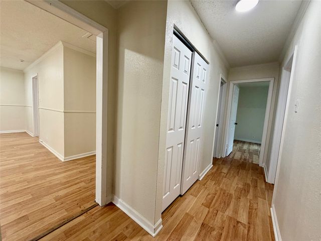 5836 Pollard Drive, Westworth Village, TX 76114