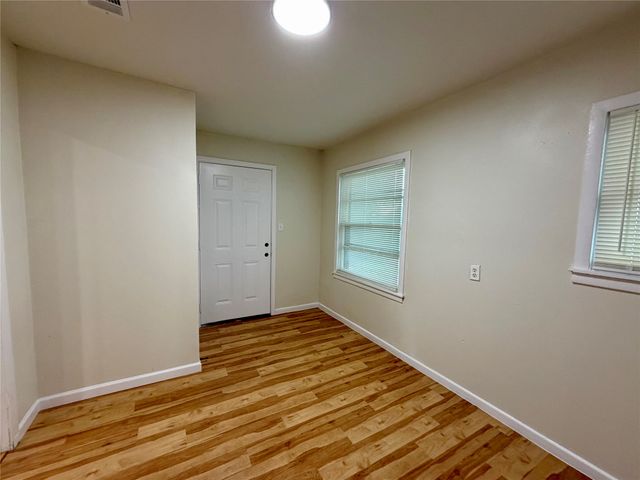 5836 Pollard Drive, Westworth Village, TX 76114