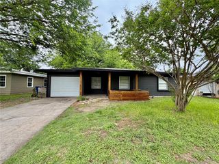 5836 Pollard Drive, Westworth Village, TX 76114