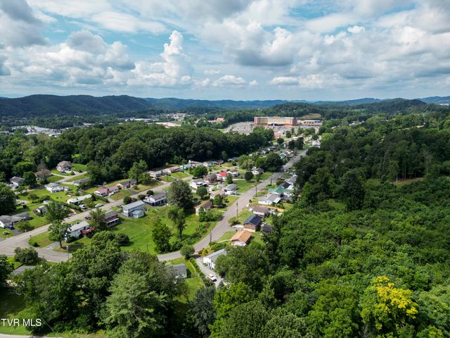 2133 Westfield Street, Bristol, VA 24201