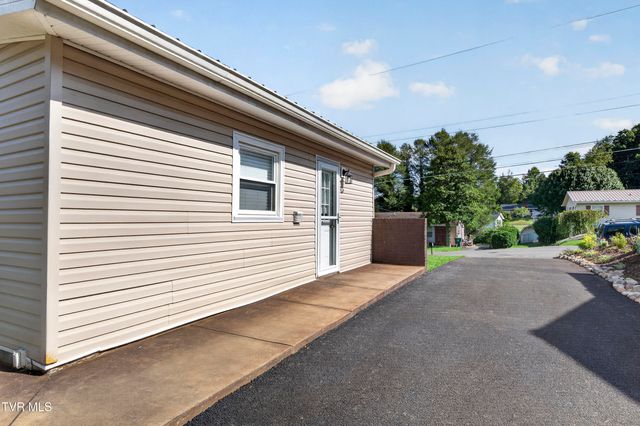 2133 Westfield Street, Bristol, VA 24201