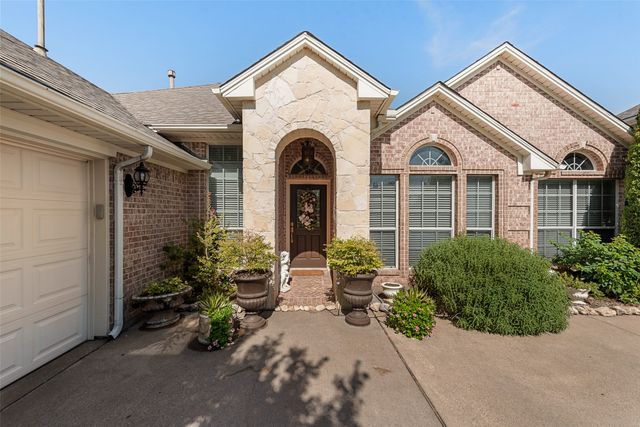 6312 Southern Hills Drive, Fort Worth, TX 76132