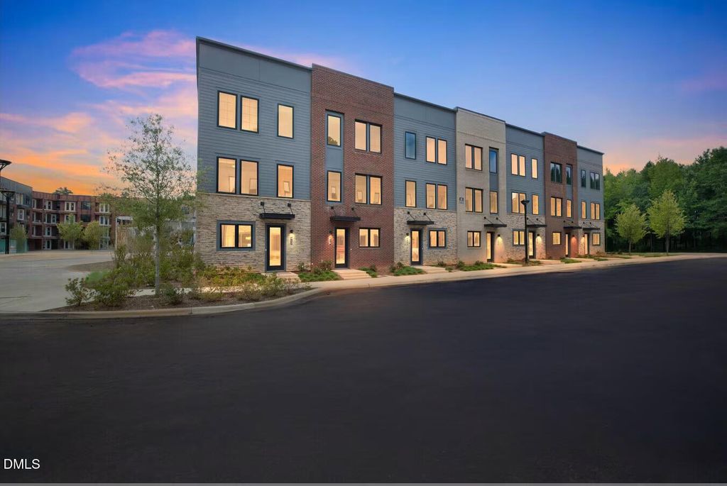 1000 Martin Luther King Junior Boulevard Th3, Chapel Hill, NC 27514