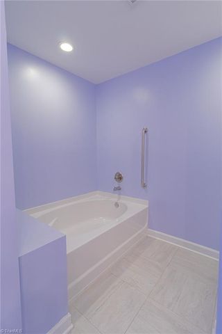 522 Glovenia Street, Eden, NC 27288