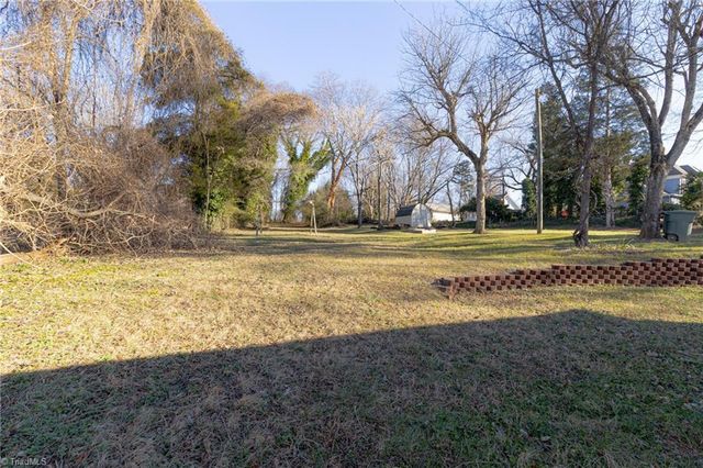 522 Glovenia Street, Eden, NC 27288