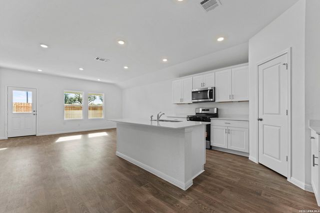 368 Denali, Kyle, TX 78640