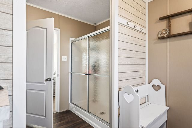 39 Old Highway 52, SE, Celina, TN 38551