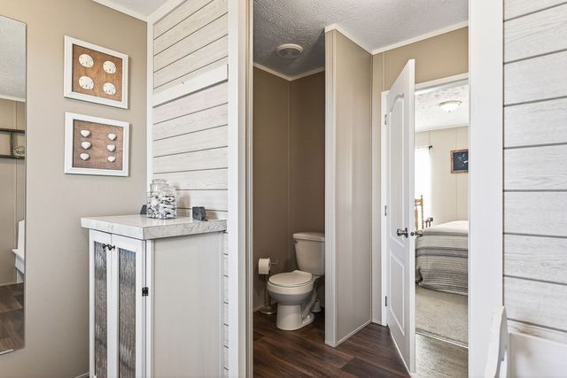 39 Old Highway 52, SE, Celina, TN 38551