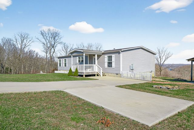 39 Old Highway 52, SE, Celina, TN 38551