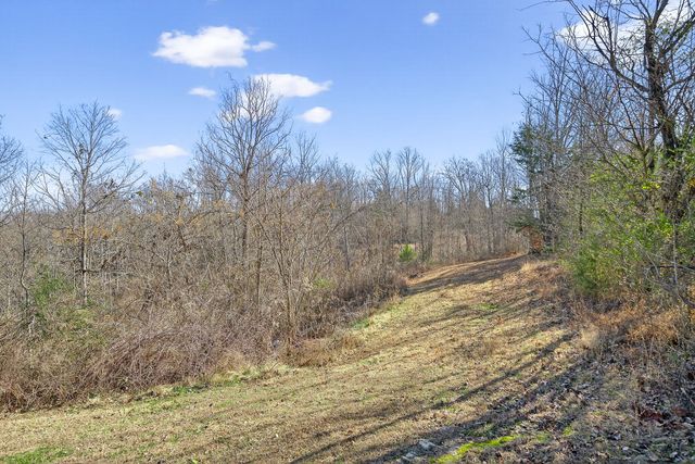 39 Old Highway 52, SE, Celina, TN 38551