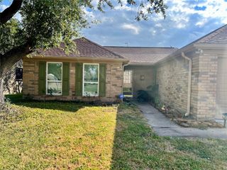 1511 Brook Meadow Drive, La Porte, TX 77571