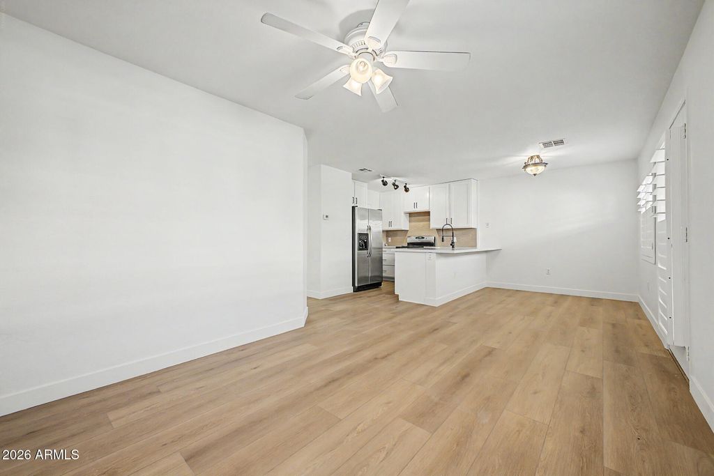 Image 5 of property listing at 125 S 56TH Street 92, Mesa, AZ 85206
