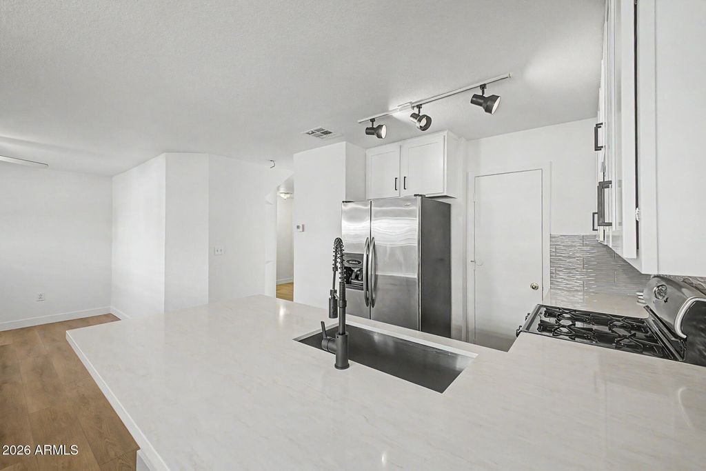Image 6 of property listing at 125 S 56TH Street 92, Mesa, AZ 85206