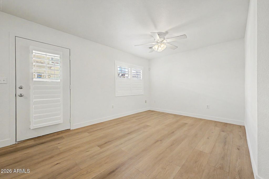 Image 8 of property listing at 125 S 56TH Street 92, Mesa, AZ 85206