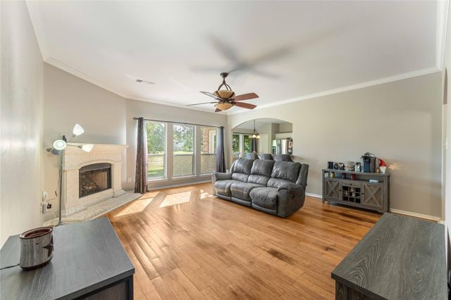 18414 Bluewater Cove Drive, Humble, TX 77346