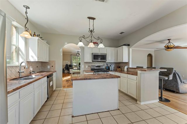 18414 Bluewater Cove Drive, Humble, TX 77346