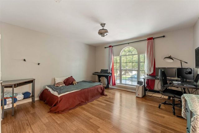 18414 Bluewater Cove Drive, Humble, TX 77346