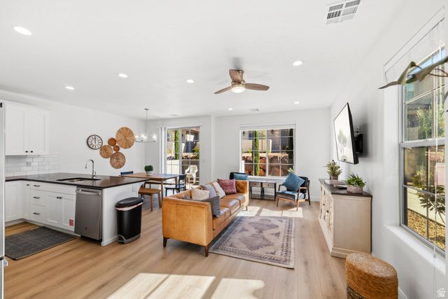 1184 N DORADO ALY, Washington, UT 84780