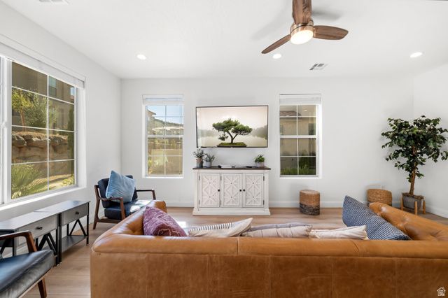 1184 N DORADO ALY, Washington, UT 84780