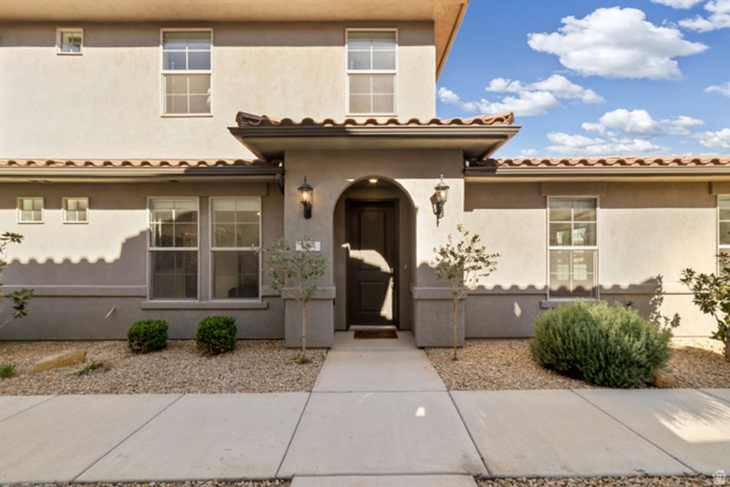 1184 N DORADO ALY, Washington, UT 84780