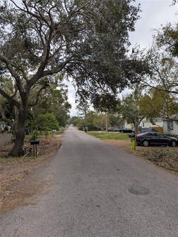 6515 30TH STREET N, St Petersburg, FL 33702