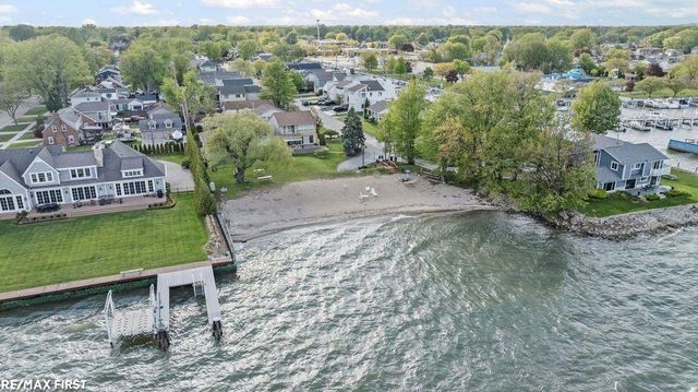 22430 Milner Street, St Clair Shores, MI 48081