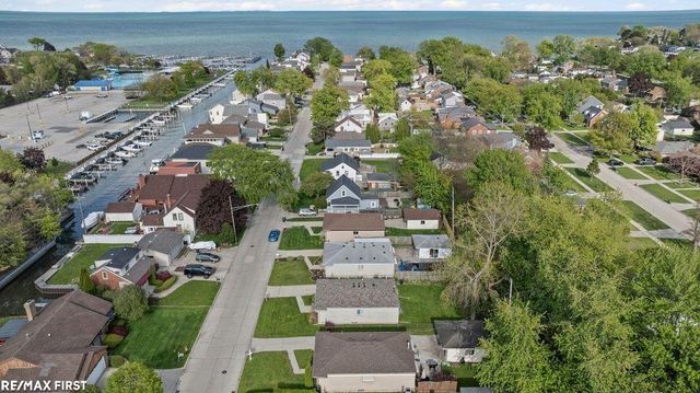 22430 Milner Street, St Clair Shores, MI 48081