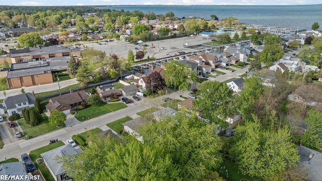 22430 Milner Street, St Clair Shores, MI 48081