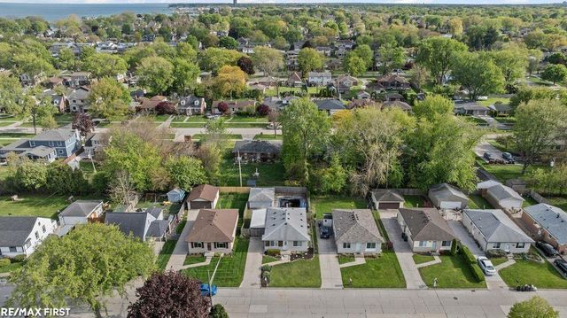22430 Milner Street, St Clair Shores, MI 48081