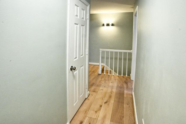423 Shorewood Court, Valparaiso, IN 46385