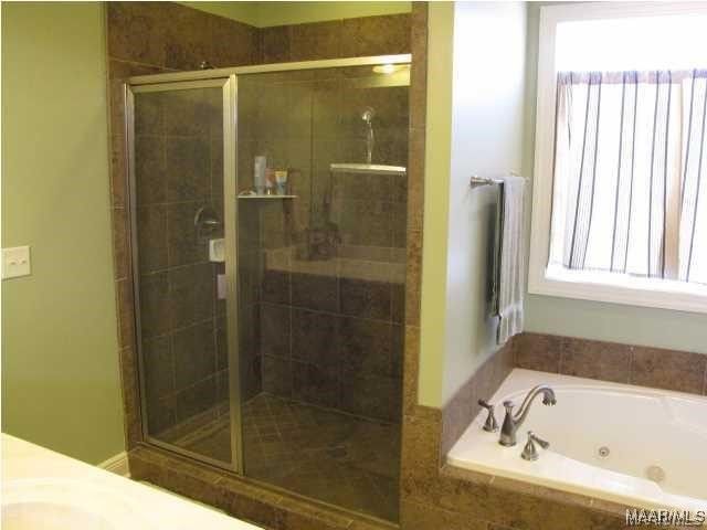 9124 HOUNDSBAY Drive, Montgomery, AL 36117